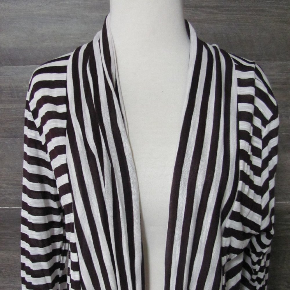 PRETTY YOUNG THING   LADIES  KNIT CARDIGAN/SWEATER   SIZE XL - Picture 6 of 10